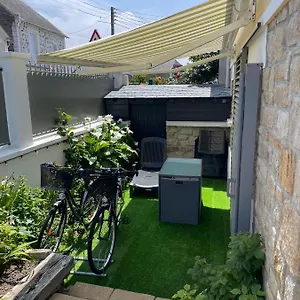 3 Mn De La Terrasse Velos Proche De La Fortifiee Couette-café