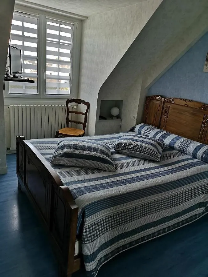 Bed and Breakfast La Chataigneraie à Saint-Malo Couette-café